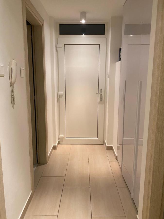 Parizsi Udvar I. Apartment เดเบรตเซน ภายนอก รูปภาพ