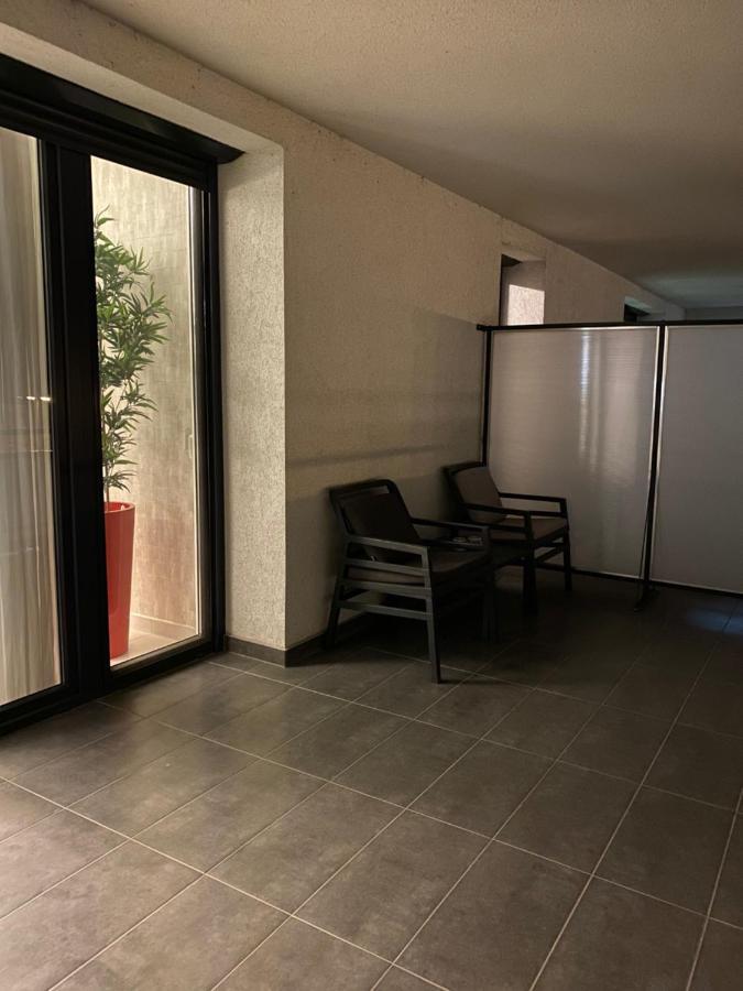 Parizsi Udvar I. Apartment เดเบรตเซน ภายนอก รูปภาพ