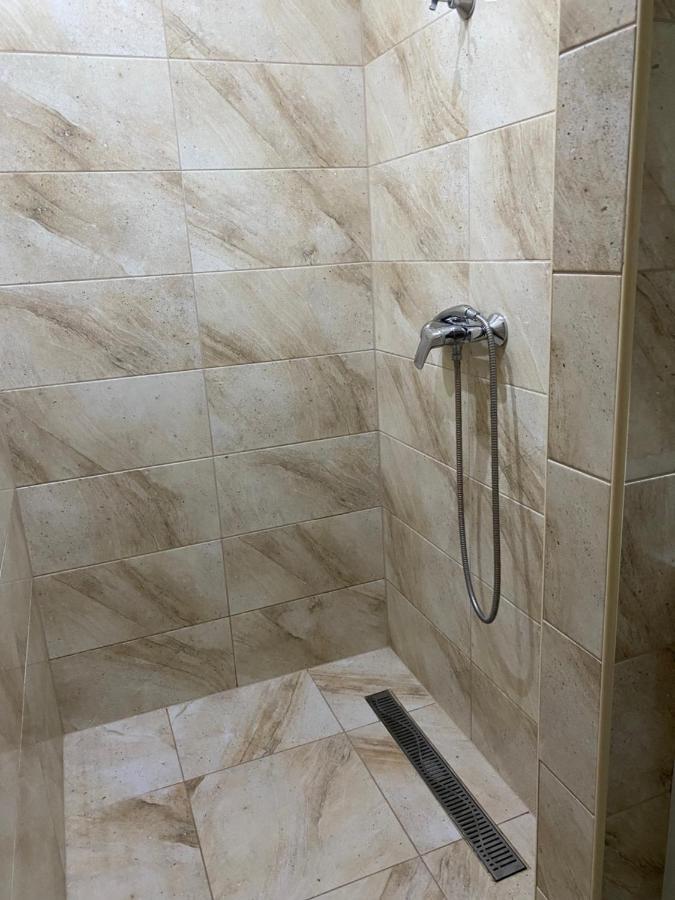 Parizsi Udvar I. Apartment เดเบรตเซน ภายนอก รูปภาพ